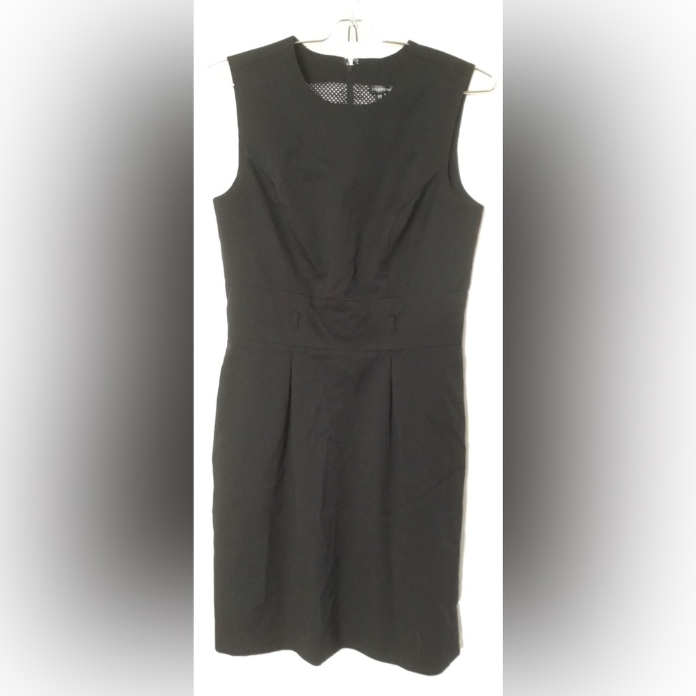 Business casual or LBD.